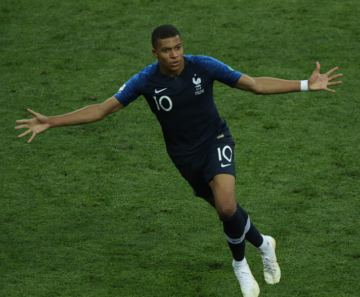 皇馬大勝瓦倫西亞后巴爾韋德訪談：盛贊逼搶、<a href='/news/tag/1198.html' style='color: blue;'>姆巴佩</a>與<a href='/news/tag/1157865.html' style='color: blue;'>卡雷拉斯</a>